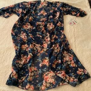 Medium - LuLaRoe Shirley Kimono Top